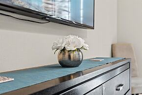 Fun In The Sun 5 Bed 5 Bath - Pool Near Disney 5 Bedroom Home by RedAw