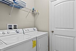 Fun In The Sun 5 Bed 5 Bath - Pool Near Disney 5 Bedroom Home by RedAw