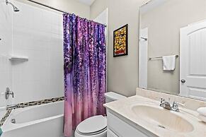 Fun In The Sun 5 Bed 5 Bath - Pool Near Disney 5 Bedroom Home by RedAw