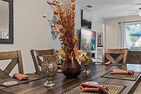 Fun In The Sun 5 Bed 5 Bath - Pool Near Disney 5 Bedroom Home by RedAw