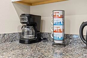 Fun In The Sun 5 Bed 5 Bath - Pool Near Disney 5 Bedroom Home by RedAw