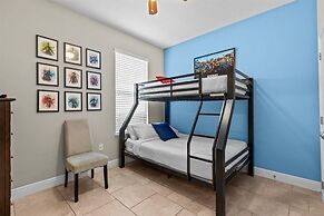 Fun In The Sun 5 Bed 5 Bath - Pool Near Disney 5 Bedroom Home by RedAw