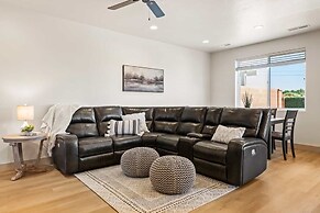 Sunshine & Happiness #7 3 Bedroom Townhouse