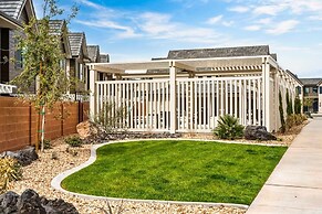 Sunshine & Happiness #7 3 Bedroom Townhouse