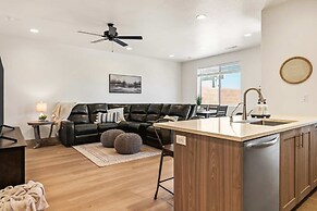 Sunshine & Happiness #7 3 Bedroom Townhouse