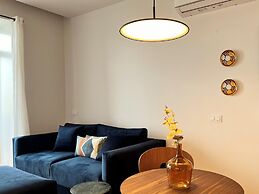 Nomad s Lux - 1bdr Almada Cool