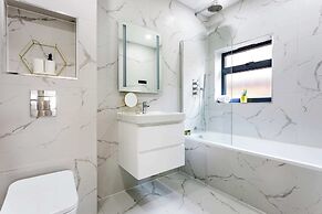 The West London Luxury Apartment