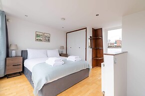 Stylish Kings-cross Maisonette
