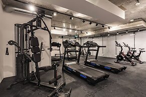 Jantaris Apartment by Renters Prestige