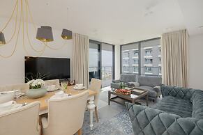 Jantaris Apartment by Renters Prestige