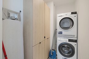 Jantaris Apartment by Renters Prestige