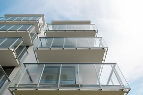 Jantaris Apartment by Renters Prestige