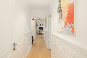 Jantaris Apartment by Renters Prestige