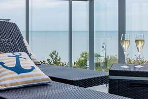 Jantaris Apartment by Renters Prestige