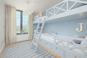 Jantaris Apartment by Renters Prestige