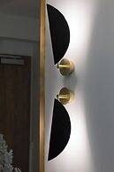 Jantaris Apartment by Renters Prestige