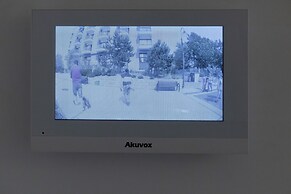 Jantaris Apartment by Renters Prestige