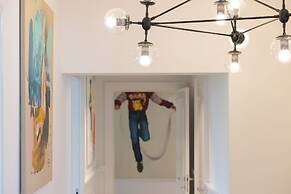 Jantaris Apartment by Renters Prestige