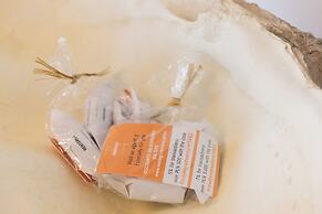 Jantaris Apartment by Renters Prestige