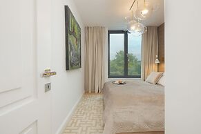 Jantaris Apartment by Renters Prestige