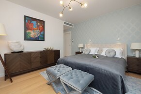 Jantaris Apartment by Renters Prestige