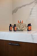 Jantaris Apartment by Renters Prestige