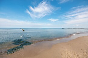 Jantaris Apartment by Renters Prestige