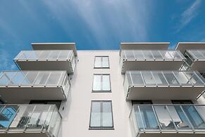 Jantaris Apartment by Renters Prestige