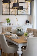 Jantaris Apartment by Renters Prestige