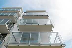 Jantaris Apartment by Renters Prestige