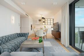 Jantaris Apartment by Renters Prestige