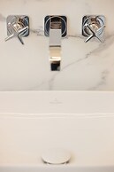 Jantaris Apartment by Renters Prestige