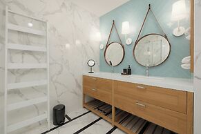 Jantaris Apartment by Renters Prestige