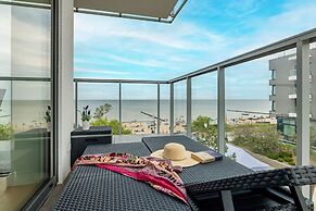 Jantaris Apartment by Renters Prestige