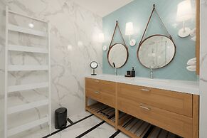 Jantaris Apartment by Renters Prestige