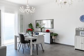 Casa Clara - Modern House With Breathtaking Views of Capri and Positan