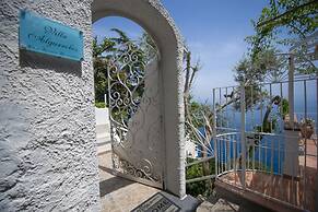 Villa Albatros - Stunning 2 Floors Villa for Large Groups