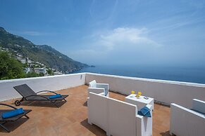Villa Albatros - Stunning 2 Floors Villa for Large Groups