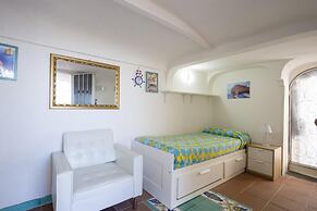 Villa Albatros - Stunning 2 Floors Villa for Large Groups