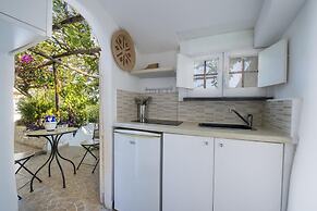 Villa Albatros - Stunning 2 Floors Villa for Large Groups