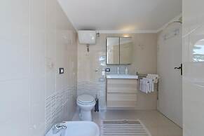 Villa Albatros - Stunning 2 Floors Villa for Large Groups