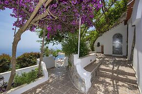 Villa Albatros - Stunning 2 Floors Villa for Large Groups