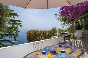 Villa Albatros - Stunning 2 Floors Villa for Large Groups