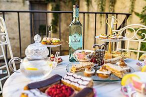 Champagne House