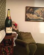 Champagne House