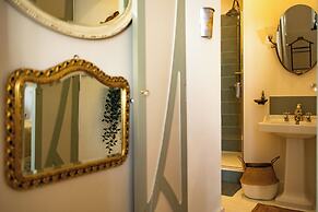 Champagne House