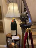 Champagne House