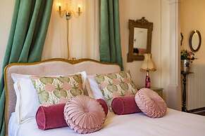 Champagne House