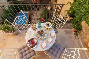 Champagne House