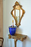 Champagne House